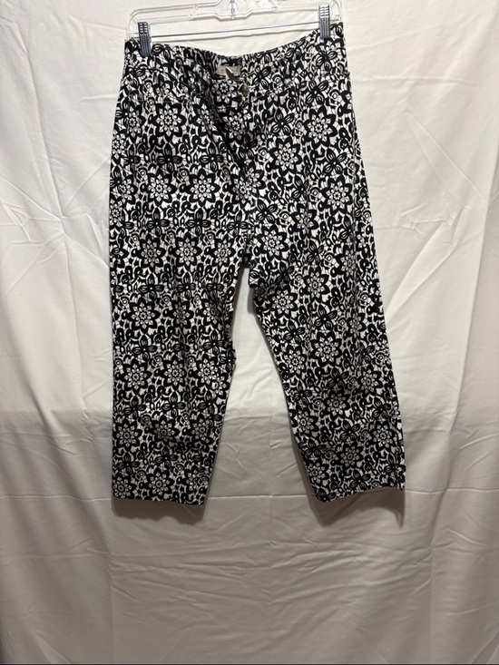 Madison Pants - Madison Black & White Floral-Print Capris